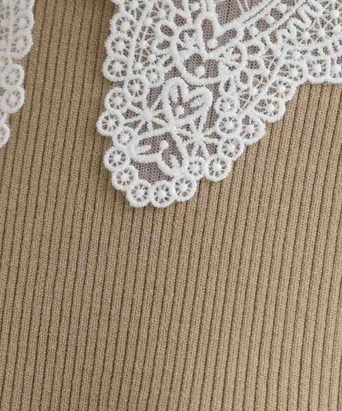 couture brooch（クチュールブローチ）の「【着映え・フェミニン・通勤】レース衿カフス付きリブニット（ニット/セーター・レディース・アイボリー/ブラック/ベージュ/ブラック系6・36/38/42）」の5枚目の写真