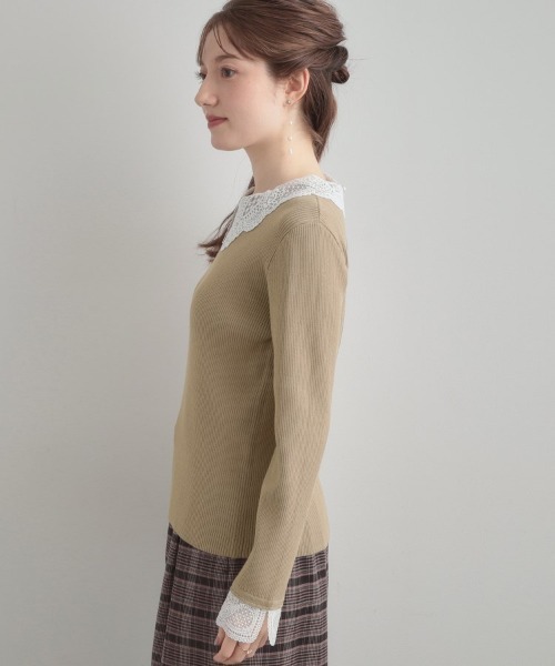couture brooch（クチュールブローチ）の「【着映え・フェミニン・通勤】レース衿カフス付きリブニット（ニット/セーター・レディース・アイボリー/ブラック/ベージュ/ブラック系6・36/38/42）」の8枚目の写真