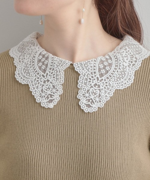 couture brooch（クチュールブローチ）の「【着映え・フェミニン・通勤】レース衿カフス付きリブニット（ニット/セーター・レディース・アイボリー/ブラック/ベージュ/ブラック系6・36/38/42）」の10枚目の写真
