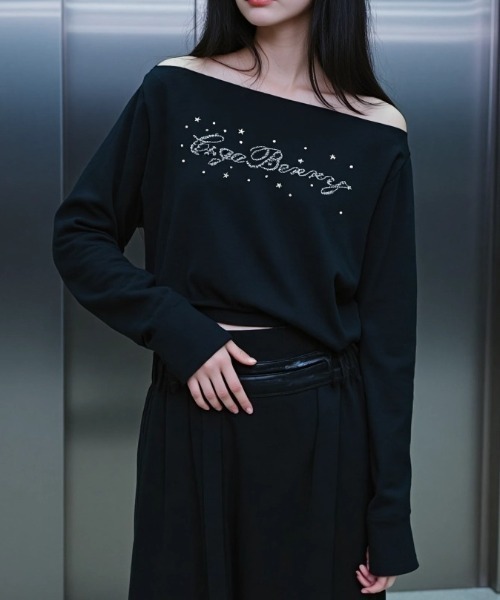 .KOM(ドットコム)の「A'GEM/9 × .kom 『.KOM/ドットケーオーエム』 Rhinestone Logo Design Long Sleeve T-shirt/ラインストーン ロゴデザイン 長袖Tシャツ(Tシャツ/カットソー・レディース・ホワイト/ブラック・FREE)」の2枚目の写真