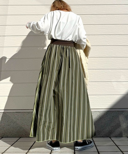 Q（キュー）の「メモリーマルチストライプスカート（スカート・レディース・ネイビー系/カーキ系・MEDIUM）」の8枚目の写真
