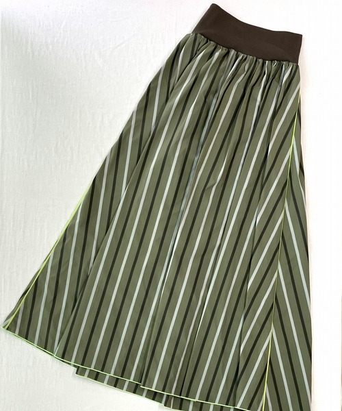 Q（キュー）の「メモリーマルチストライプスカート（スカート・レディース・ネイビー系/カーキ系・MEDIUM）」の18枚目の写真
