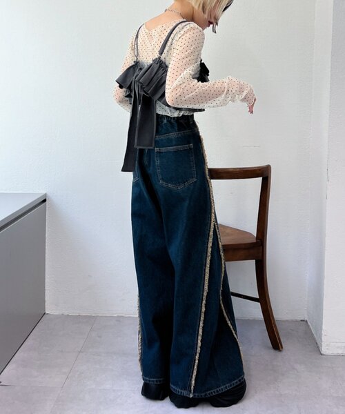 w closet（ダブルクローゼット）の「ふりふりビスチェ（キャミソール・レディース・ブラック/ブルー・FREE）」の10枚目の写真