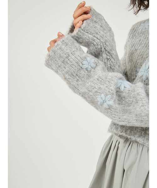 emmi（エミ）の「フラワーエンブロイダリーニットトップス（ニット/セーター・レディース・オフホワイト/グレー/イエロー・F）」の15枚目の写真