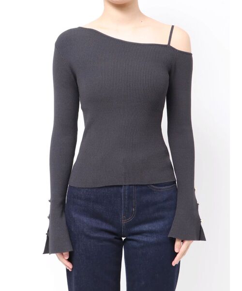 MERCURYDUO（マーキュリーデュオ）の「【追加生産】アシメパールチェーンワンショルニット（ニット/セーター・レディース・チャコールグレー/ブラック/ベージュ/ピンク・FREE）」の14枚目の写真