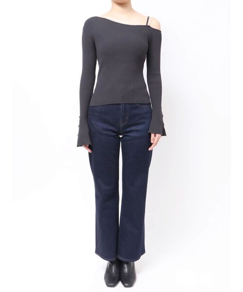 MERCURYDUO（マーキュリーデュオ）の「【追加生産】アシメパールチェーンワンショルニット（ニット/セーター・レディース・チャコールグレー/ブラック/ベージュ/ピンク・FREE）」の13枚目の写真