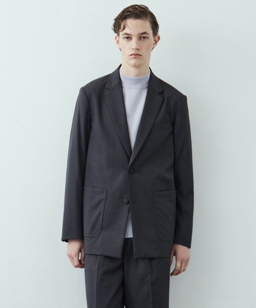 UNITED TOKYO（ユナイテッドトウキョウ）の「LORO PIANA FABRIC ジャケット（テーラードジャケット・メンズ・ダークグレー/ダークネイビー/グレイッシュベージュ・1/2）」の2枚目の写真