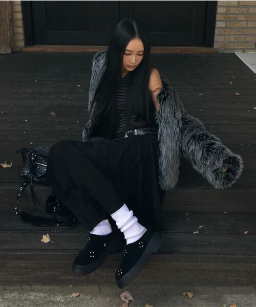 FLAREUP(フレアアップ)の「Fur Jacket (FL-046_Charcoal)(ムートンコート・レディース・ブラック・1/2)」の7枚目の写真