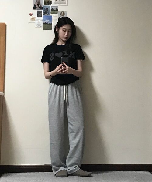 CHICKS(チックス)の「NWP スリムニューワイドパンツ(スウェットパンツ・レディース・アッシュグレー/ブラック/ライトグレー・TALL/SHORT)」の7枚目の写真