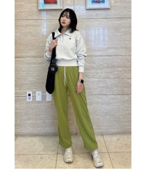 CHICKS(チックス)の「NWP スリムニューワイドパンツ(スウェットパンツ・レディース・アッシュグレー/ブラック/ライトグレー・TALL/SHORT)」の16枚目の写真