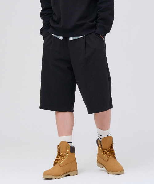 CHASECULT（チェイスカルト）の「男性カーゴポケットバミューダパンツ-ブラック（その他パンツ・メンズ・ブラック・82/70/76）」の2枚目の写真
