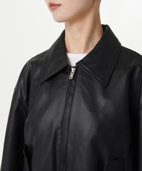 MUSINSA STANDARD WOMAN（ムシンサスタンダードウーマン）の「ウィメンズ シンセティックレザー ブルゾンジャケット [ブラック]（ライダースジャケット・レディース・その他・SMALL/MEDIUM）」の4枚目の写真
