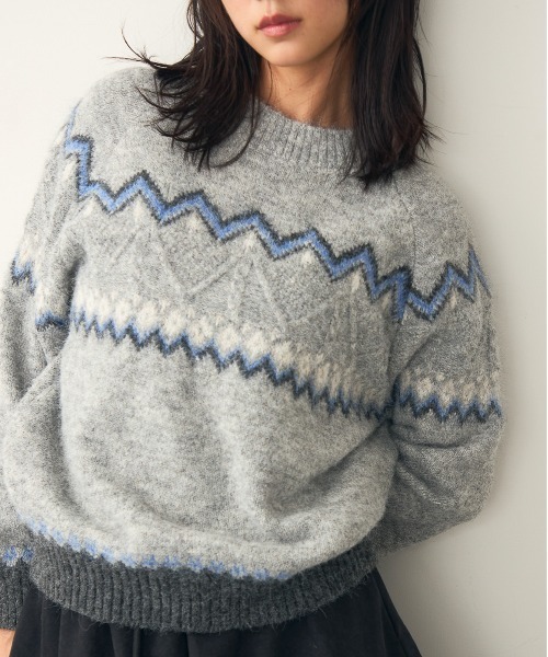 attiree(アティレー)の「ノルディック柄 長袖ニット(ニット/セーター・レディース・アイボリー/グレー/チャコールグレー・MEDIUM)」の1枚目の写真