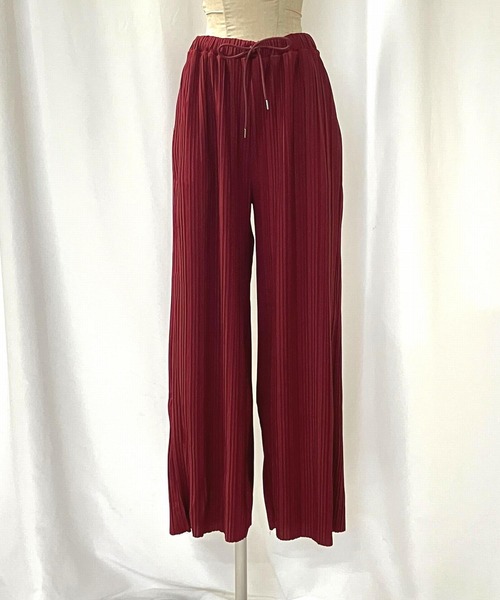 Q（キュー）の「細プリーツパンツ（その他パンツ・レディース・グリーン/バーガンディー・MEDIUM）」の6枚目の写真