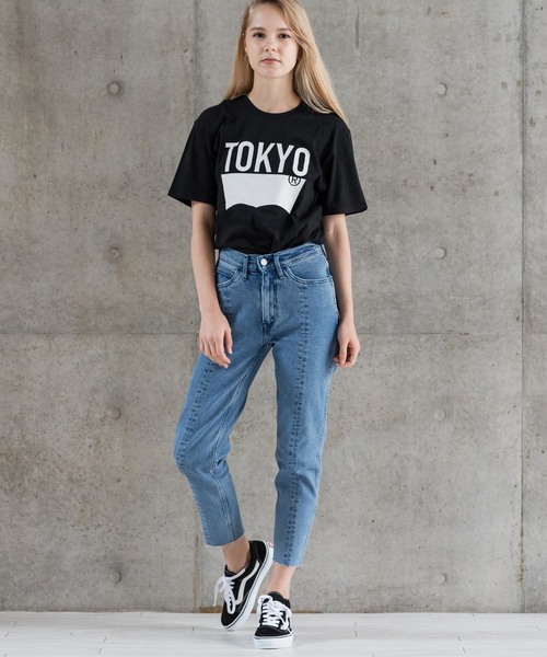 Levi's(リーバイス)の「バットウィングTOKYO Tシャツ(Tシャツ/カットソー・メンズ・ブラック・MEDIUM/X-SMALL/LARGE/SMALL/X-LARGE)」の9枚目の写真