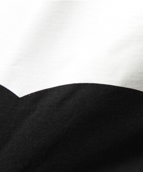 Levi's(リーバイス)の「バットウィングTOKYO Tシャツ(Tシャツ/カットソー・メンズ・ブラック・MEDIUM/X-SMALL/LARGE/SMALL/X-LARGE)」の5枚目の写真