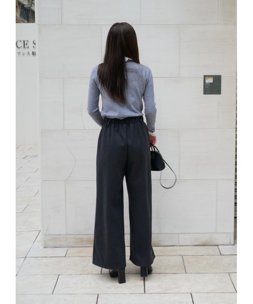 BeBeoD（べベッド）の「センタープレスタックワイドパンツ（その他パンツ・レディース・ブラック/チャコールグレー/ブラウン/ネイビー・フリー）」の9枚目の写真