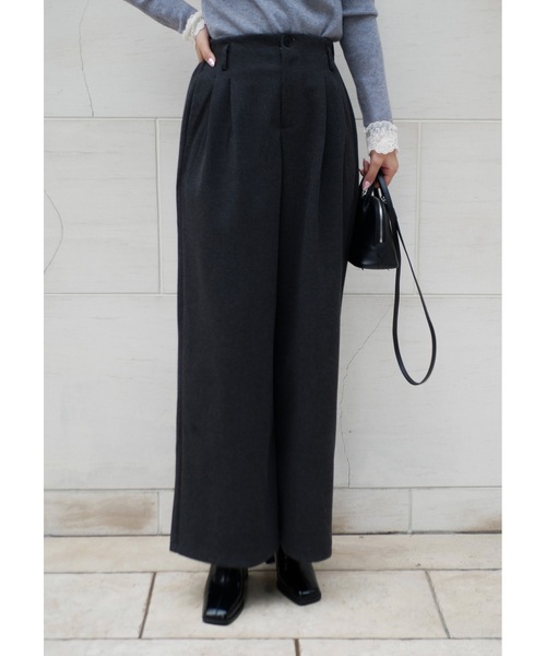 BeBeoD（べベッド）の「センタープレスタックワイドパンツ（その他パンツ・レディース・ブラック/チャコールグレー/ブラウン/ネイビー・フリー）」の10枚目の写真