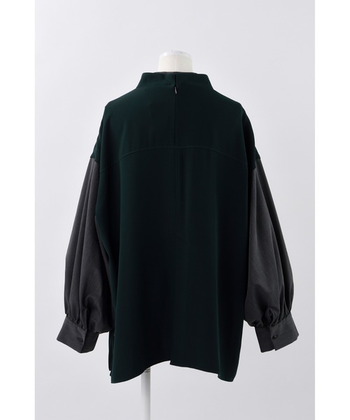 ENFOLD（エンフォルド）の「PEツイル オフネックレイヤードプルオーバー（Tシャツ/カットソー・レディース・ダークグリーン・38）」の5枚目の写真