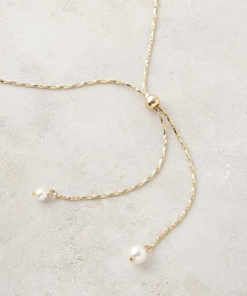 OPAQUE.CLIP（オペークドットクリップ）の「2WAYフェイクパールスライドネックレス（ネックレス・レディース・シルバー/ゴールド・00）」の6枚目の写真