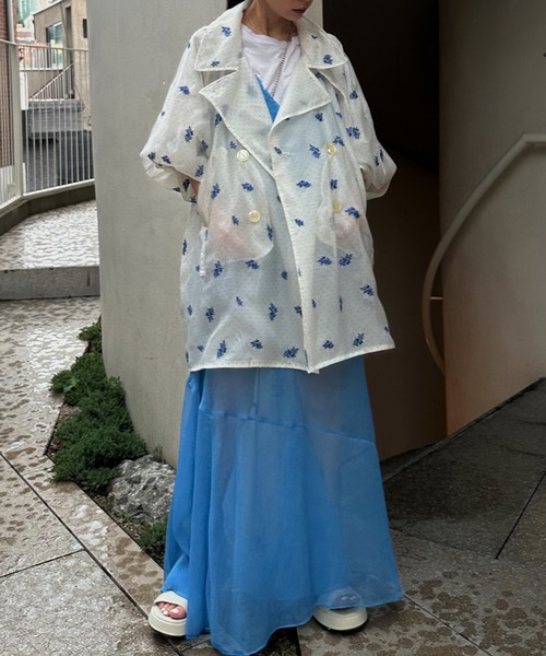 Ameri（アメリ）の「DOT FLOWER VEIL TRENCH（ステンカラーコート・レディース・ホワイト/ブラウン・SMALL/MEDIUM）」の8枚目の写真
