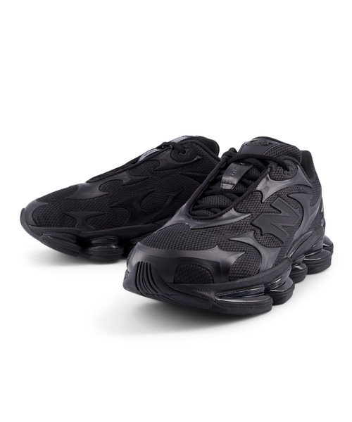 NEW BALANCE(ニューバランス)の「Abzorb 2000(スニーカー・メンズ・ブラック/シルバー・22.5cm/30.0cm/24.0cm/23.5cm/23.0cm/29.0cm/28.5cm/28.0cm/27.5cm/27.0cm/26.5cm/26.0cm/25.5cm/25.0cm/24.5cm)」の4枚目の写真