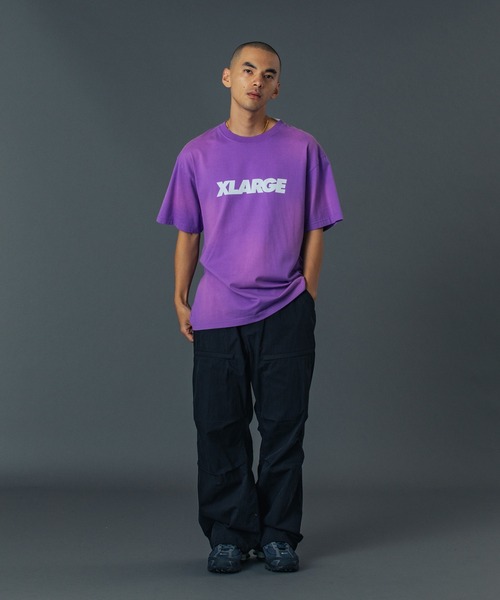 XLARGE（エクストララージ）の「DISCHARGE PRINTED STANDARD LOGO S/S TEE（Tシャツ/カットソー・メンズ・パープル/ネイビー/ブラック・S/M/L/XL）」の14枚目の写真