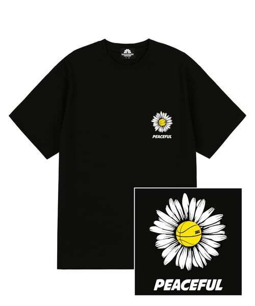 TRIPSHION(トリップション)の「DAISY PEACEFUL LOGO Tシャツ - ブラック(Tシャツ/カットソー・メンズ・その他・LARGE/MEDIUM/X-LARGE)」の1枚目の写真