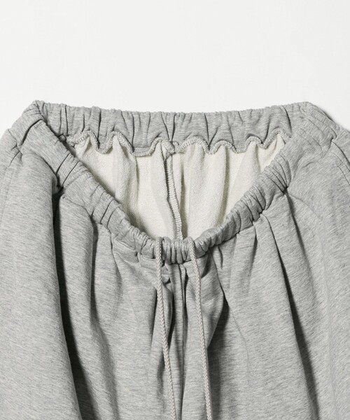 6（ロク）の「＜6(ROKU)＞コットンウラケ ギャザーパンツ GRAY（スウェットパンツ・レディース・グレー系・38/36）」の5枚目の写真