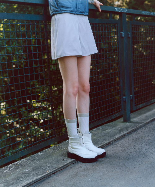 HONSBY（ホンスビー）の「[eee x honsby] QUEEN VICTORIA [CREAM]（ブーツ・レディース・その他・23cm/24cm/25cm）」の9枚目の写真