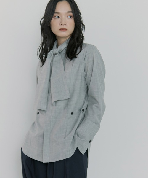 STUDIOUS（ステュディオス）の「【STUDIOUS/ステュディオス】Waist Tucked Wool Shirt/ウエストタックウールシャツ（シャツ/ブラウス・レディース・ベージュ/グレー・FREE）」の7枚目の写真