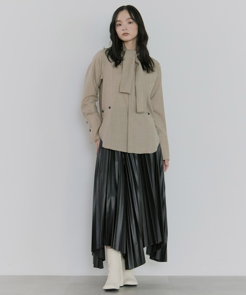 STUDIOUS（ステュディオス）の「【STUDIOUS/ステュディオス】Waist Tucked Wool Shirt/ウエストタックウールシャツ（シャツ/ブラウス・レディース・ベージュ/グレー・FREE）」の13枚目の写真