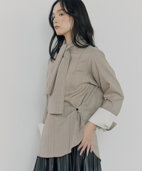 STUDIOUS（ステュディオス）の「【STUDIOUS/ステュディオス】Waist Tucked Wool Shirt/ウエストタックウールシャツ（シャツ/ブラウス・レディース・ベージュ/グレー・FREE）」の18枚目の写真