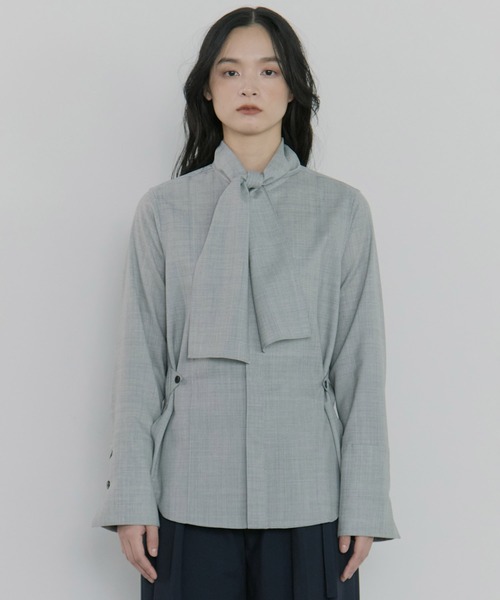 STUDIOUS（ステュディオス）の「【STUDIOUS/ステュディオス】Waist Tucked Wool Shirt/ウエストタックウールシャツ（シャツ/ブラウス・レディース・ベージュ/グレー・FREE）」の9枚目の写真