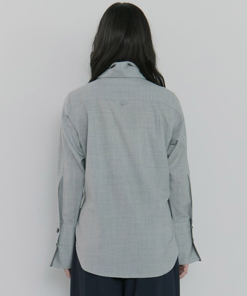 STUDIOUS（ステュディオス）の「【STUDIOUS/ステュディオス】Waist Tucked Wool Shirt/ウエストタックウールシャツ（シャツ/ブラウス・レディース・ベージュ/グレー・FREE）」の12枚目の写真