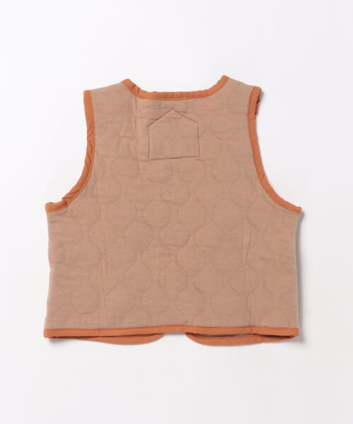 Ocean&Ground(オーシャン&グラウンド)の「ニットキルトノーカラーベスト(ベスト・キッズ・オリーブ/ベージュ/チャコール・80/90/100/110/120/130/140)」の19枚目の写真