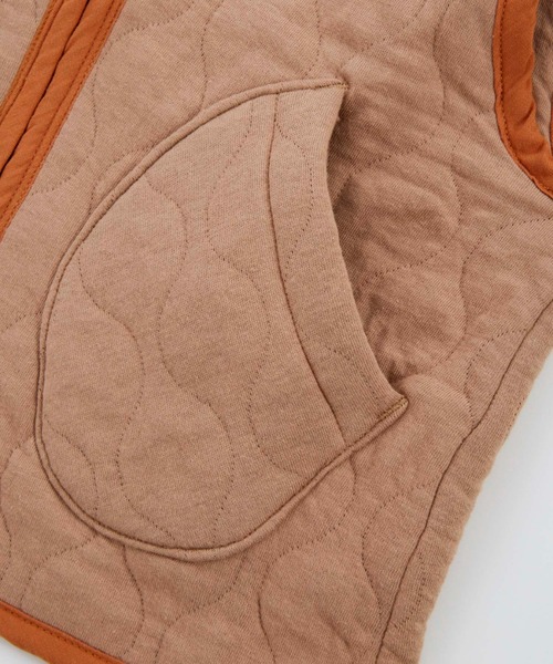 Ocean&Ground(オーシャン&グラウンド)の「ニットキルトノーカラーベスト(ベスト・キッズ・オリーブ/ベージュ/チャコール・80/90/100/110/120/130/140)」の13枚目の写真