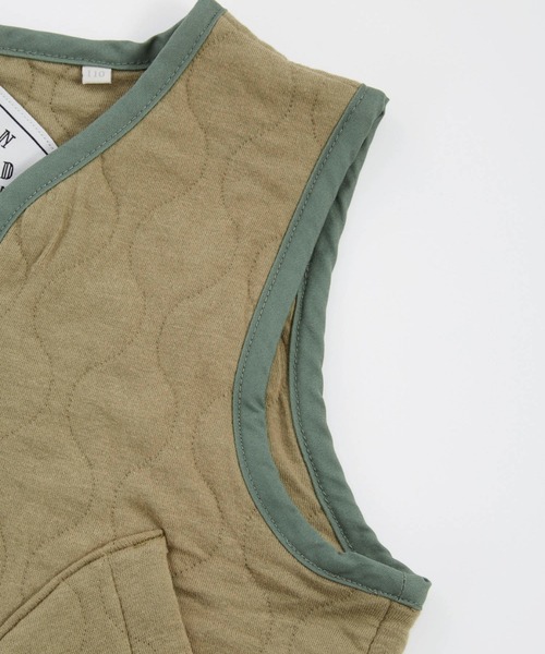 Ocean&Ground(オーシャン&グラウンド)の「ニットキルトノーカラーベスト(ベスト・キッズ・オリーブ/ベージュ/チャコール・80/90/100/110/120/130/140)」の18枚目の写真