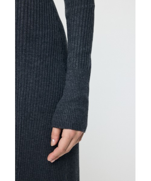 MOUSSY(マウジー)の「BACK OPEN ロングドレス(ワンピース・レディース・ネイビー/チャコールグレー・FREE)」の11枚目の写真