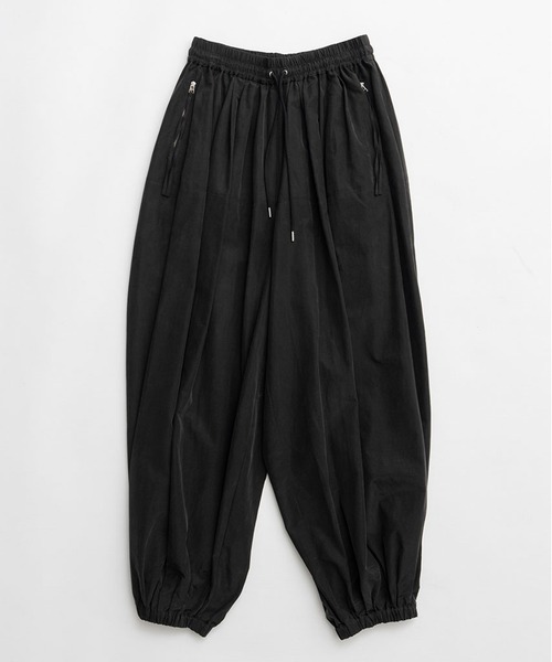 PRANK PROJECT（プランクプロジェクト）の「コットンキュプラバルーンパンツ / Cotton Cupola Balloon Pants（その他パンツ・レディース・オフホワイト/ブラック・36/38）」の3枚目の写真