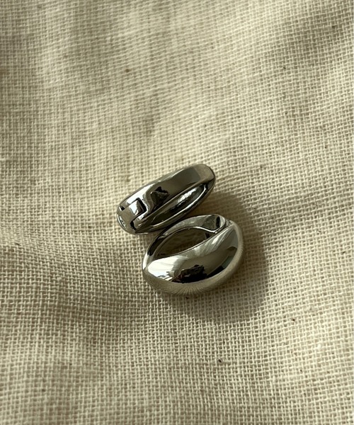 ciite' surgical stainless(シーテサージカルステンレス)の「【 金属アレルギー対応 】 メタル ぷっくり クリップイヤリング サージカルステンレス (両耳用)(イヤリング・レディース・ゴールド/ピンクゴールド/シルバー・FREE)」の16枚目の写真