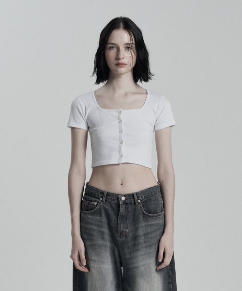 ANIV(アニーブ)の「KNIT GOLGI CARDIGAN WHITE(カーディガン/ボレロ・レディース・その他・FREE)」の1枚目の写真