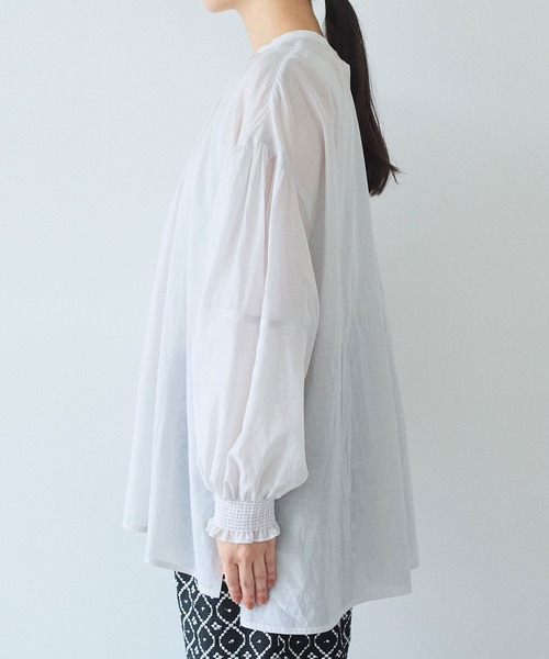 yuni（ユニ　）の「100/1Cotton/Cupra gather sleevesブラウス（シャツ/ブラウス・レディース・グレー・FREE）」の16枚目の写真