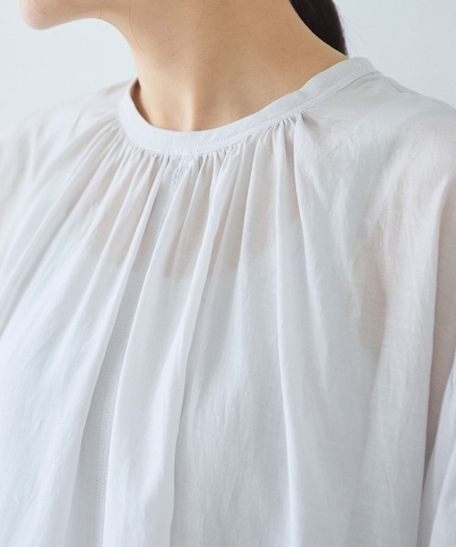 yuni（ユニ　）の「100/1Cotton/Cupra gather sleevesブラウス（シャツ/ブラウス・レディース・グレー・FREE）」の20枚目の写真