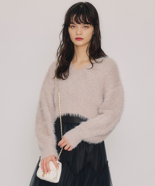 REDYAZEL（レディアゼル）の「ラメシャギーニットプルオーバー（ニット/セーター・レディース・オフホワイト/レッド/ピンク/ダークブルー・FREE）」の3枚目の写真