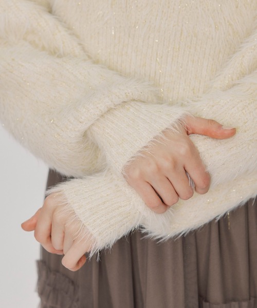 REDYAZEL（レディアゼル）の「ラメシャギーニットプルオーバー（ニット/セーター・レディース・オフホワイト/レッド/ピンク/ダークブルー・FREE）」の15枚目の写真