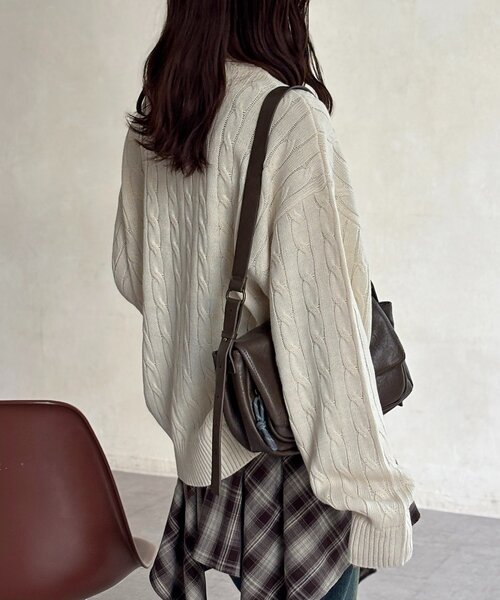 U.S. POLO ASSN.（ユーエスポロアッスン）の「【U.S. POLO ASSN.】1ポイント刺繍ケーブルニットプルオーバー（ニット/セーター・メンズ・マスタード/ネイビー/グリーン/アイボリー/レッド・LARGE/MEDIUM）」の6枚目の写真