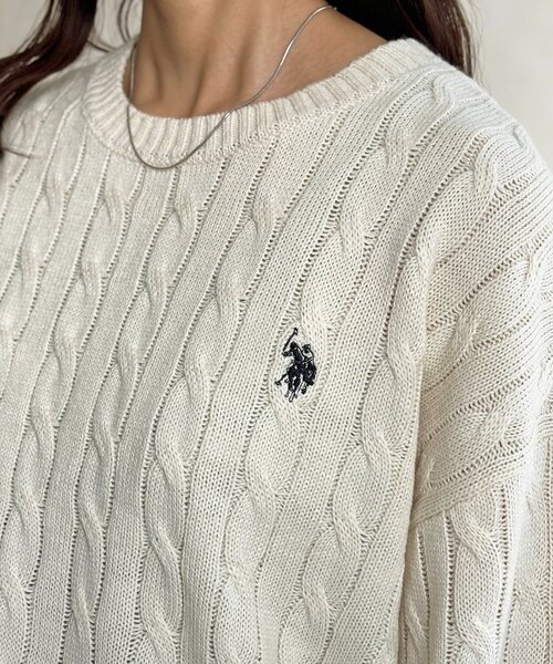 U.S. POLO ASSN.（ユーエスポロアッスン）の「【U.S. POLO ASSN.】1ポイント刺繍ケーブルニットプルオーバー（ニット/セーター・メンズ・マスタード/ネイビー/グリーン/アイボリー/レッド・LARGE/MEDIUM）」の9枚目の写真