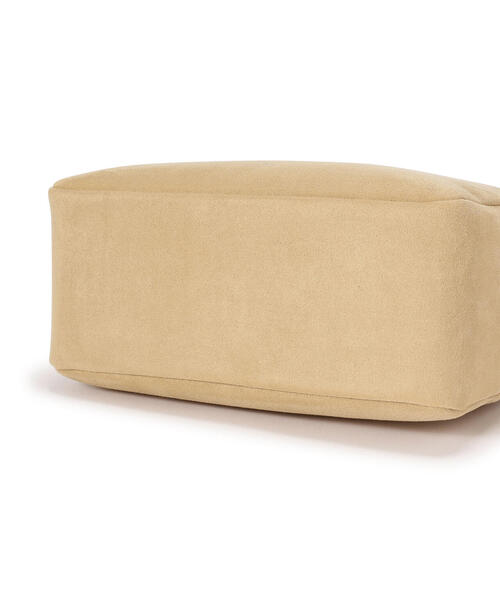 ADD CULUMN(アドカラム)の「ADD CULUMN(アドカラム) TABLET BOX SUEDE(ショルダーバッグ・レディース・ベージュ・F)」の8枚目の写真