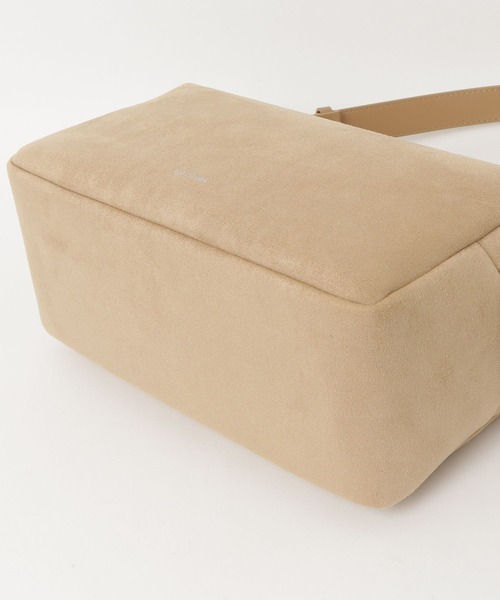 ADD CULUMN(アドカラム)の「ADD CULUMN(アドカラム) TABLET BOX SUEDE(ショルダーバッグ・レディース・ベージュ・F)」の12枚目の写真